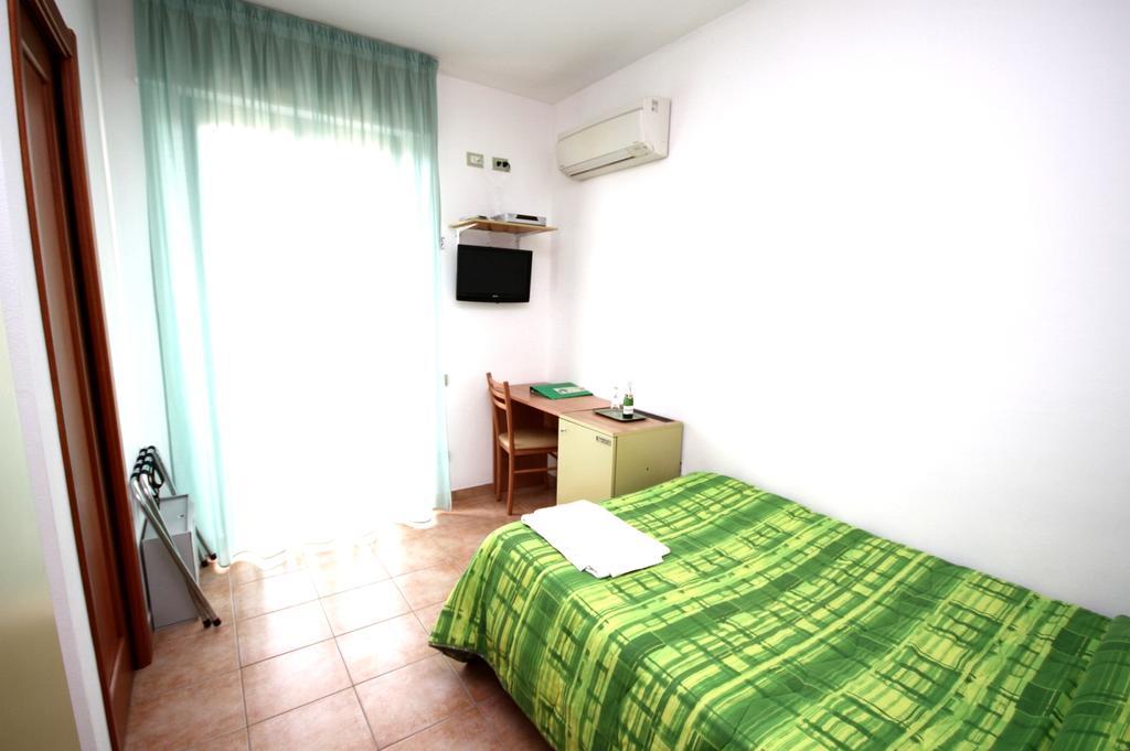 Hotel Alguer Стая снимка