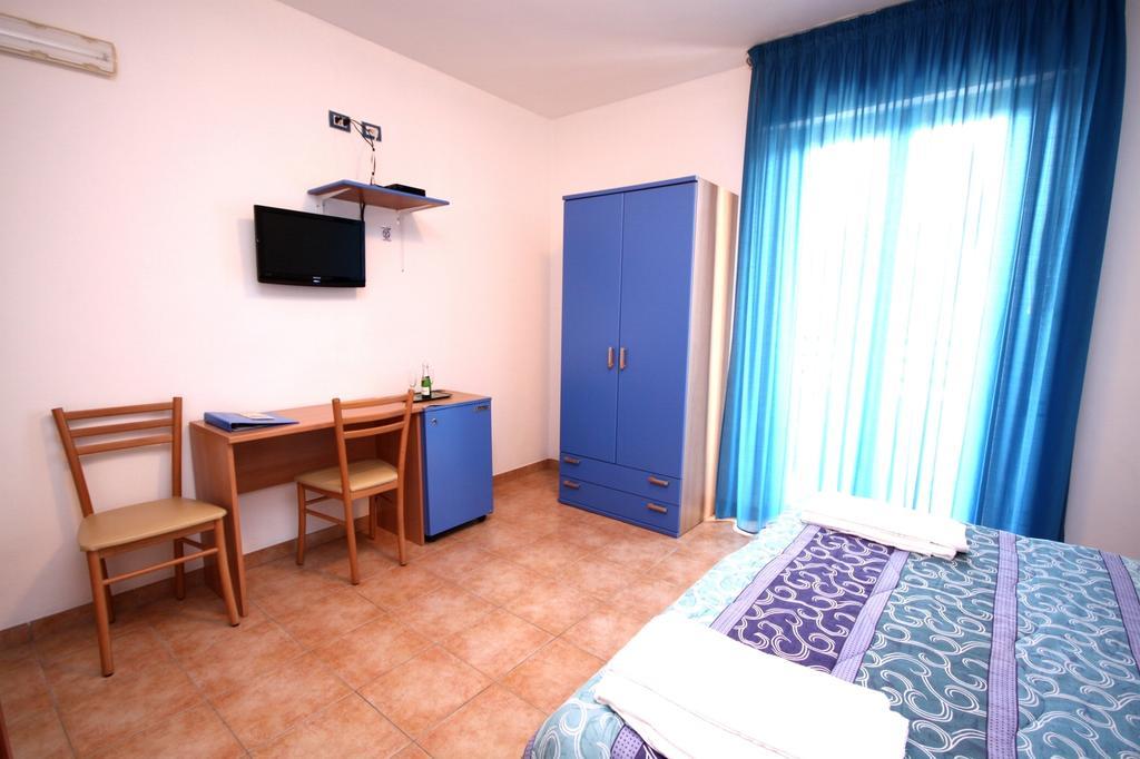 Hotel Alguer Стая снимка