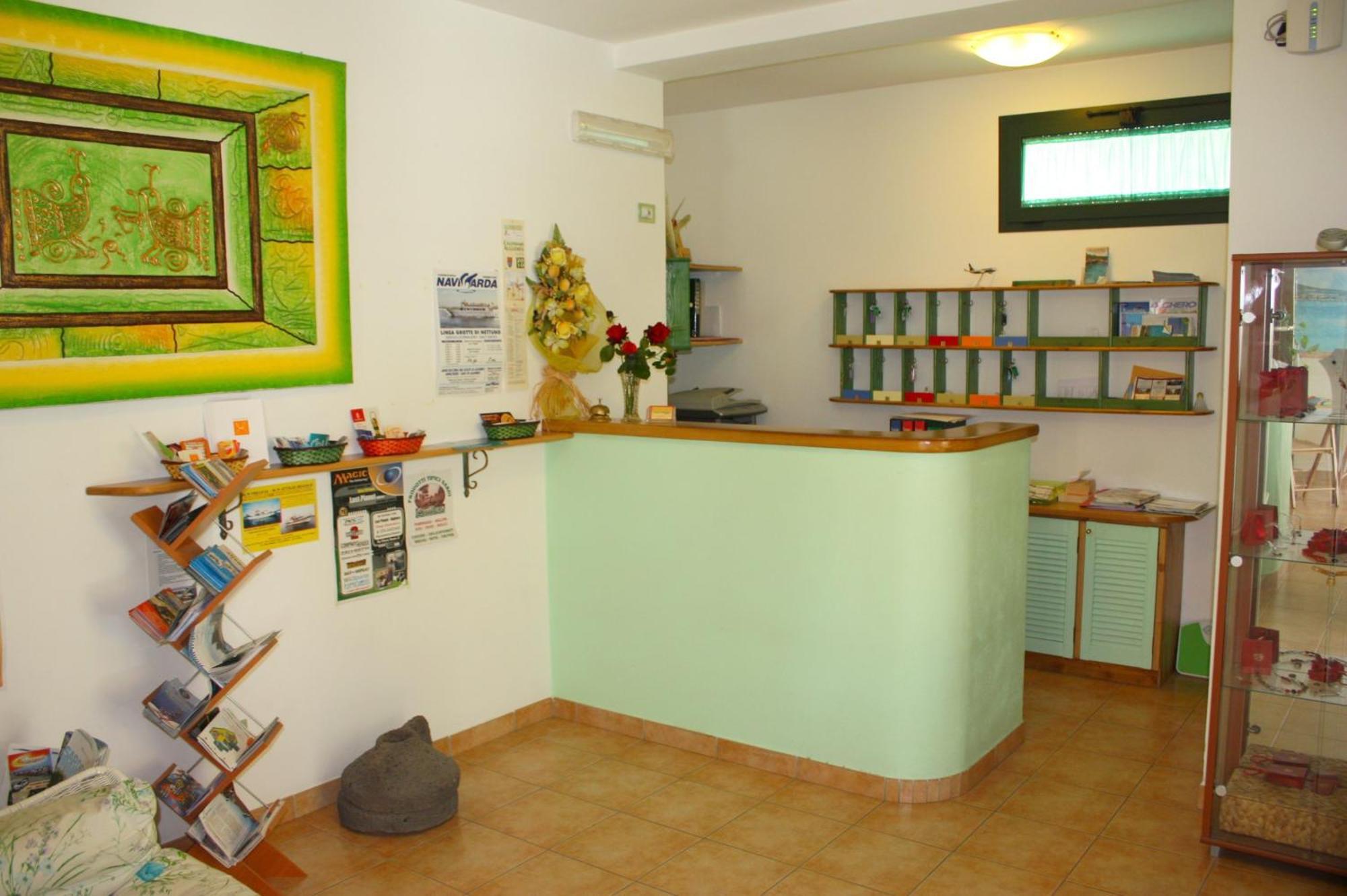 Hotel Alguer Екстериор снимка