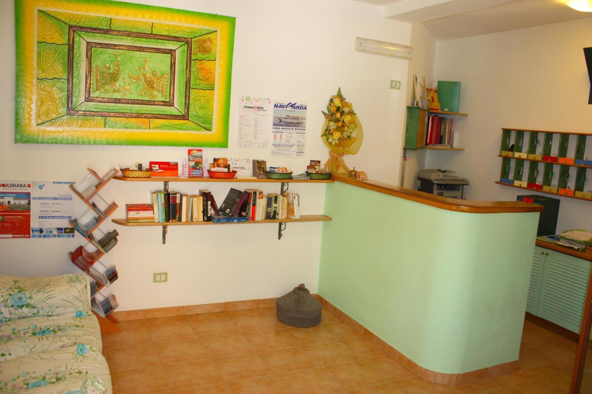 Hotel Alguer Екстериор снимка
