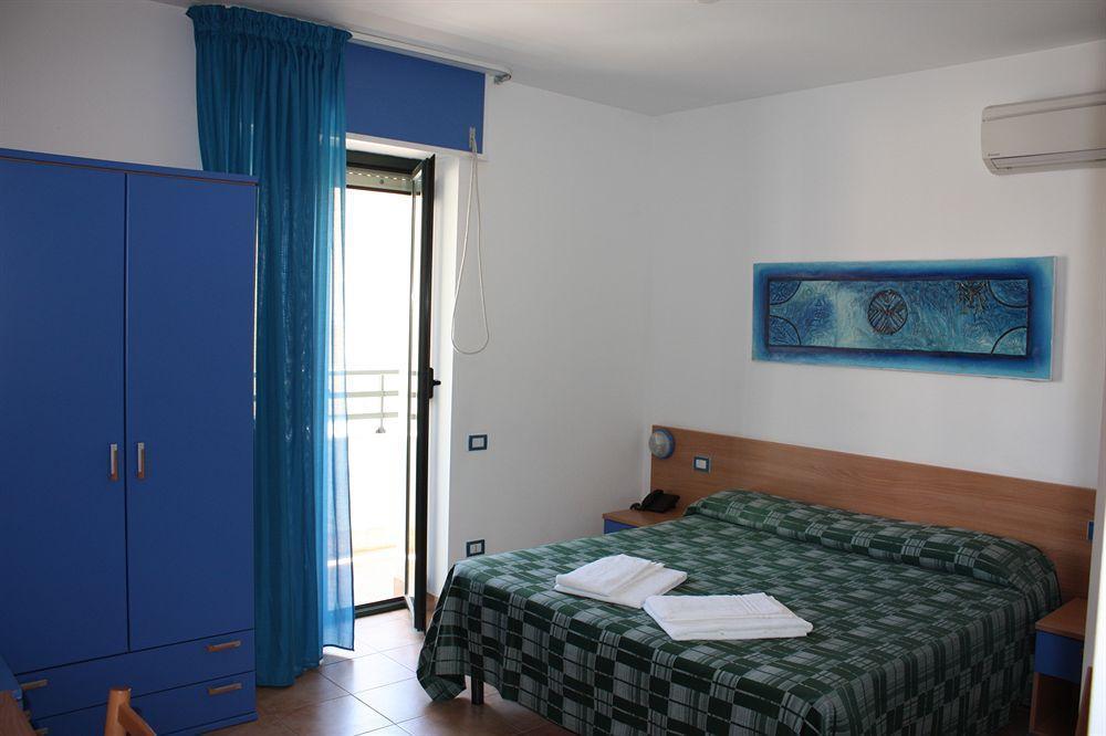 Hotel Alguer Екстериор снимка