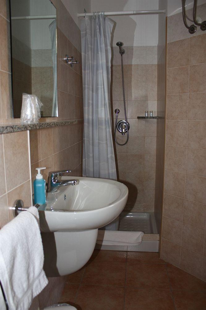 Hotel Alguer Екстериор снимка