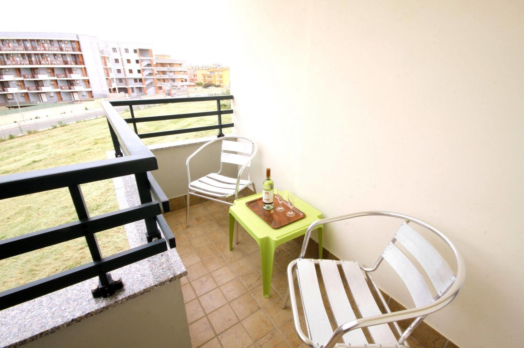 Hotel Alguer Екстериор снимка