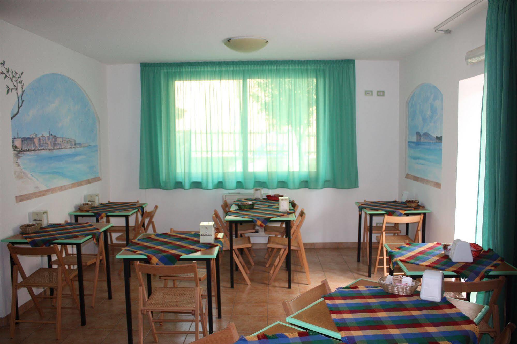 Hotel Alguer Екстериор снимка