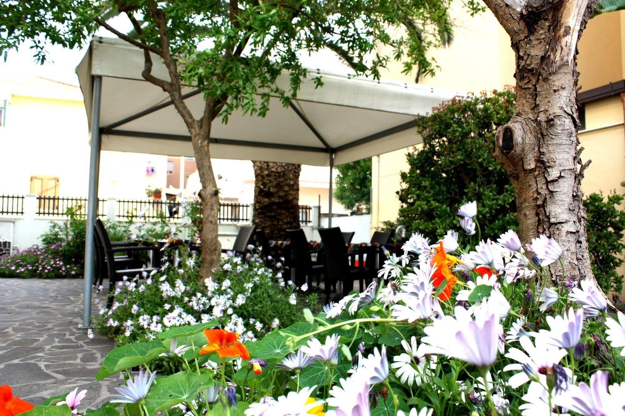 Hotel Alguer Екстериор снимка
